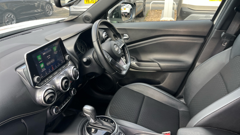 Nissan Juke 1.0 DiG-T 114 N-Connecta 5dr DCT Petrol Hatchback